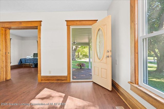 9861 W Grand River Highway, Grand Ledge, MI 48837