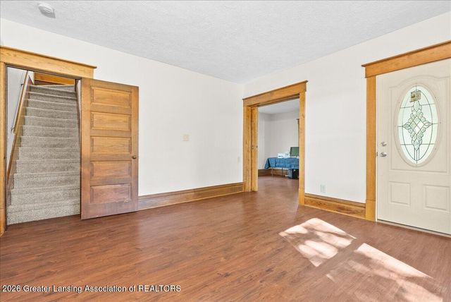 9861 W Grand River Highway, Grand Ledge, MI 48837