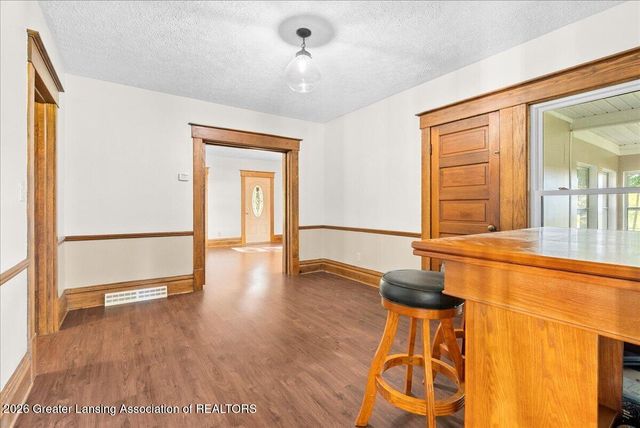 9861 W Grand River Highway, Grand Ledge, MI 48837