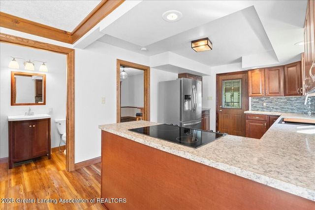 9861 W Grand River Highway, Grand Ledge, MI 48837
