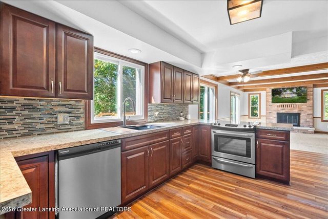 9861 W Grand River Highway, Grand Ledge, MI 48837