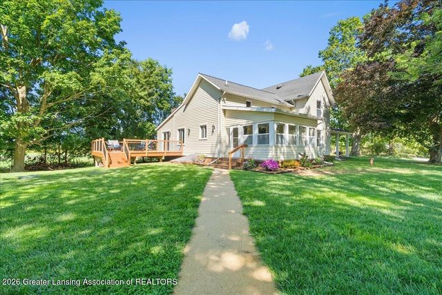 9861 W Grand River Highway, Grand Ledge, MI 48837