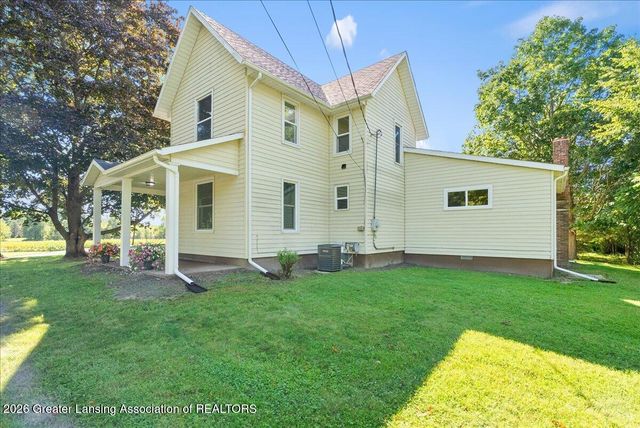 9861 W Grand River Highway, Grand Ledge, MI 48837