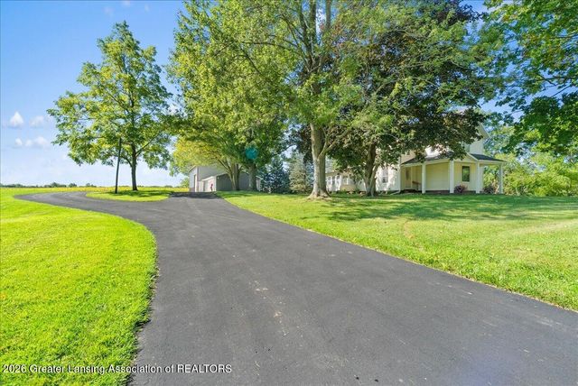 9861 W Grand River Highway, Grand Ledge, MI 48837