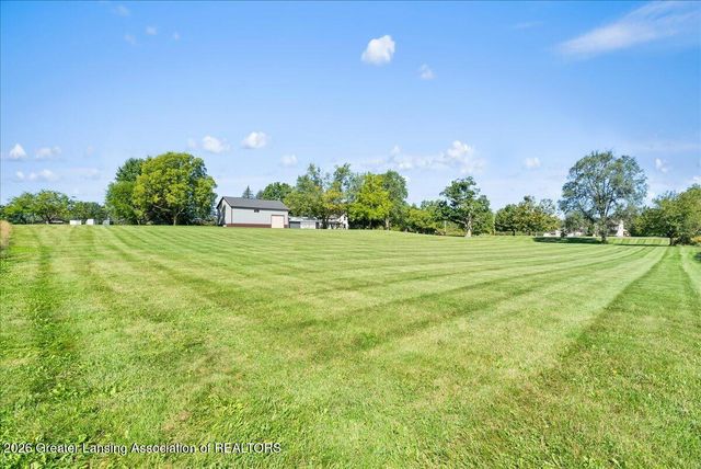 9861 W Grand River Highway, Grand Ledge, MI 48837