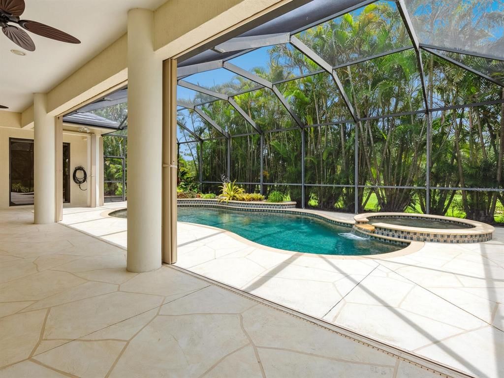 Image 10 of property listing at 1335 TUSCANY BOULEVARD, Venice, FL 34292