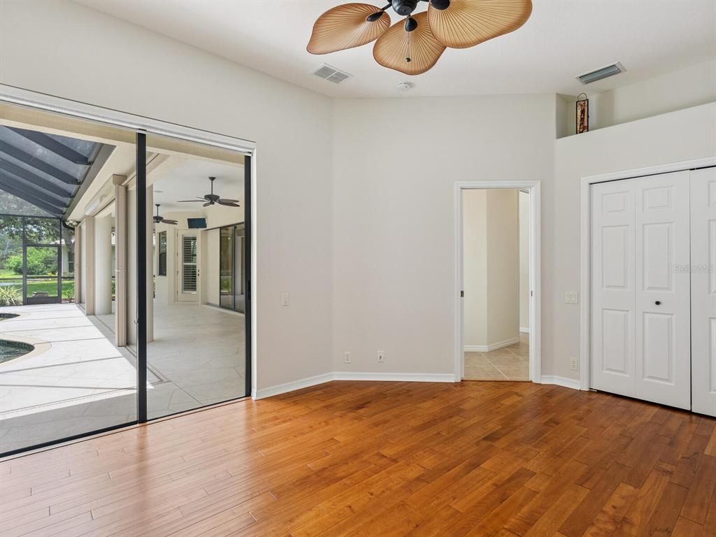 Image 24 of property listing at 1335 TUSCANY BOULEVARD, Venice, FL 34292