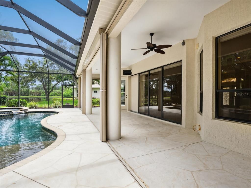 Image 6 of property listing at 1335 TUSCANY BOULEVARD, Venice, FL 34292