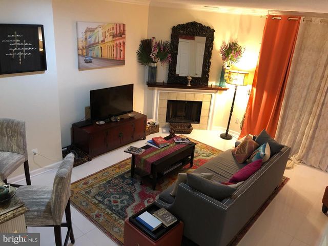 7130 TOLLIVER ST, Alexandria, VA 22306