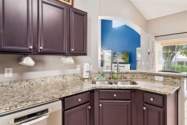 2694 LA ISLA COURT, Kissimmee, FL 34747