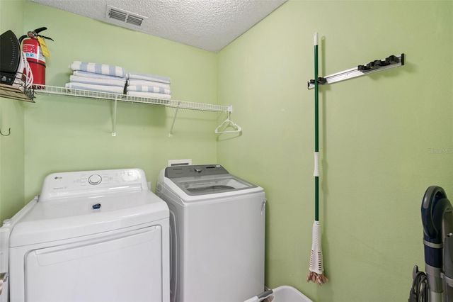 2694 LA ISLA COURT, Kissimmee, FL 34747