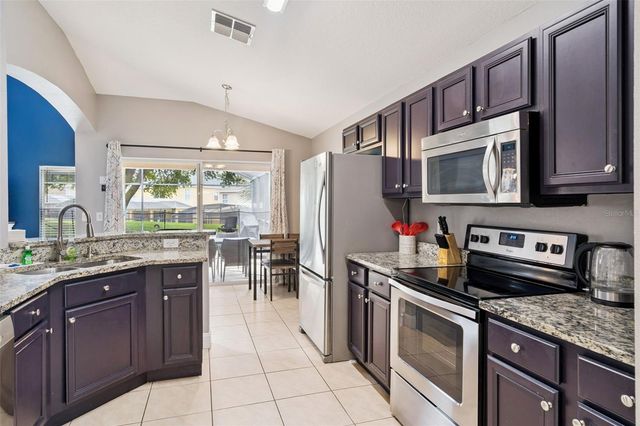 2694 LA ISLA COURT, Kissimmee, FL 34747