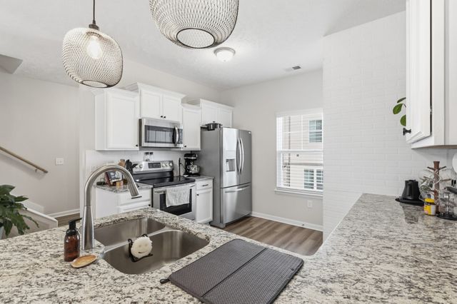 107 Jean Alyne Dotson Dr, La Vergne, TN 37086