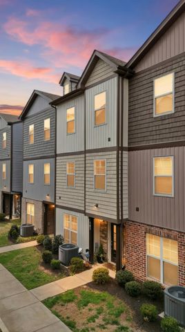 107 Jean Alyne Dotson Dr, La Vergne, TN 37086