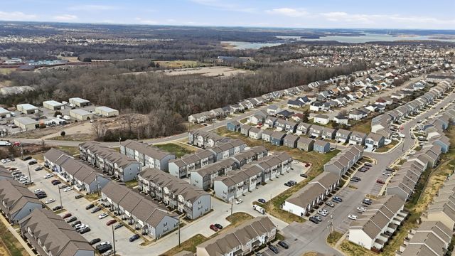 107 Jean Alyne Dotson Dr, La Vergne, TN 37086