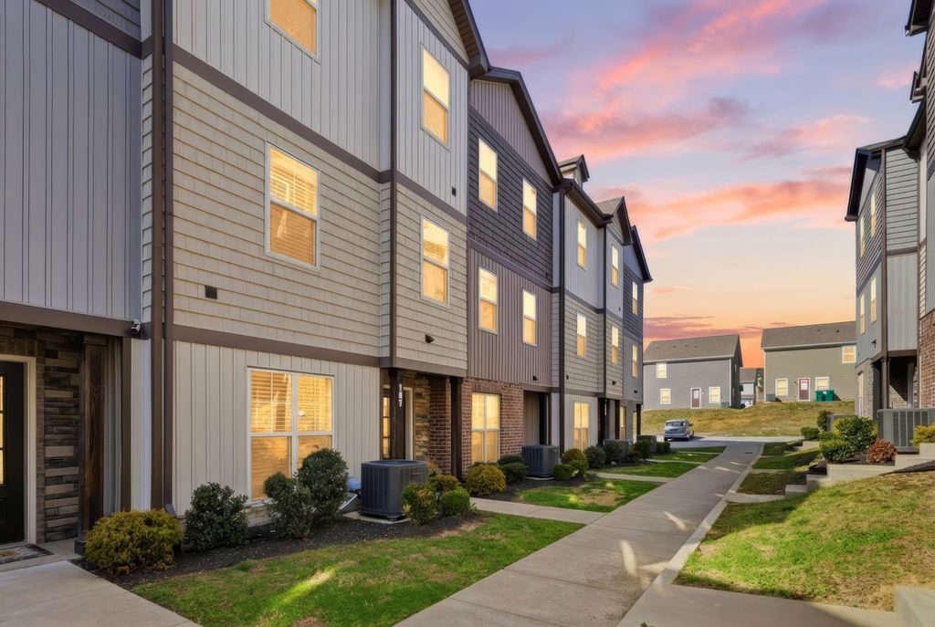 107 Jean Alyne Dotson Dr, La Vergne, TN 37086