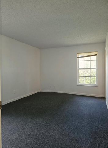 713 Nantucket Circle B, Lake Worth, FL 33467