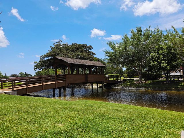 713 Nantucket Circle B, Lake Worth, FL 33467