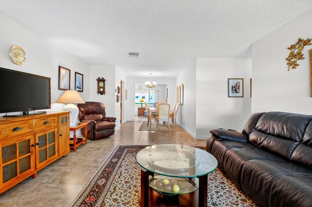 2088 SW 14th Avenue, Boynton Beach, FL 33426