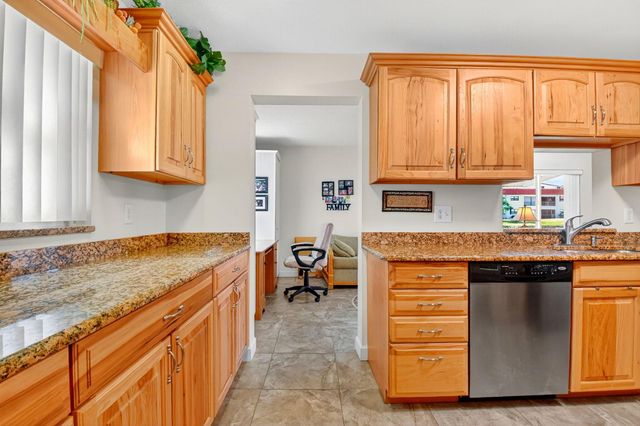 2088 SW 14th Avenue, Boynton Beach, FL 33426