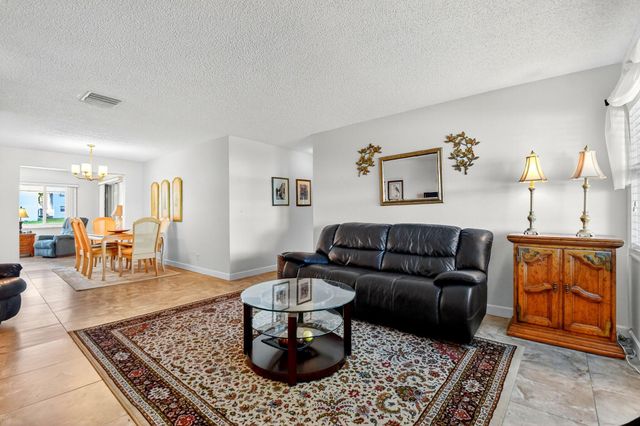 2088 SW 14th Avenue, Boynton Beach, FL 33426