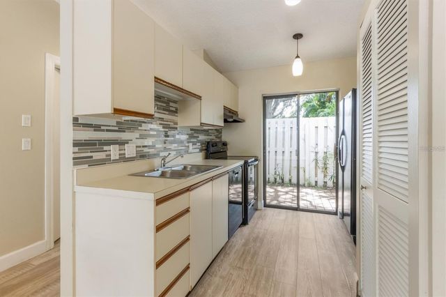 2903 62ND STREET W 303, Bradenton, FL 34209