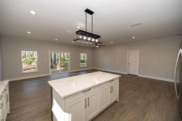 2390 9TH AVE, Deland, FL 32724