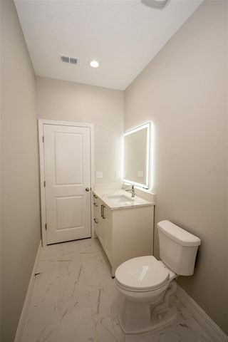 2390 9TH AVE, Deland, FL 32724