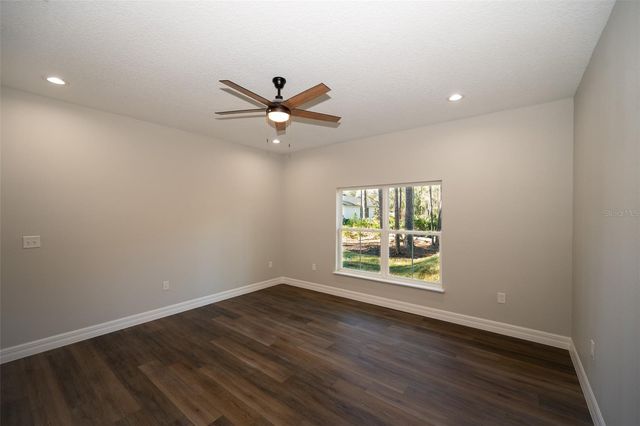 2390 9TH AVE, Deland, FL 32724