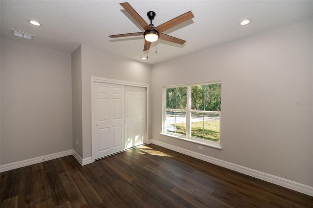 2390 9TH AVE, Deland, FL 32724