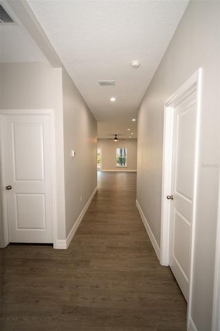 2390 9TH AVE, Deland, FL 32724