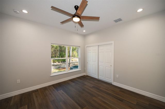 2390 9TH AVE, Deland, FL 32724
