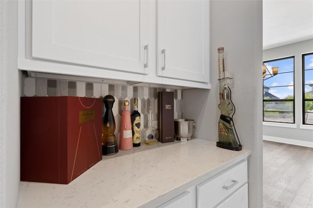 140 Lakehouse Landing Drive, Katy, TX 77493