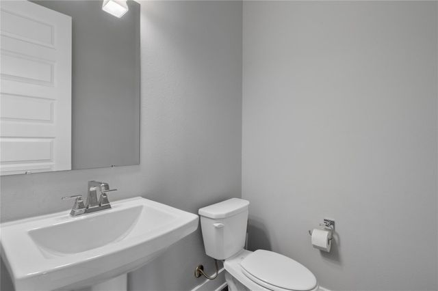 140 Lakehouse Landing Drive, Katy, TX 77493