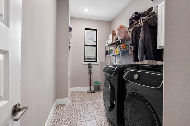 140 Lakehouse Landing Drive, Katy, TX 77493