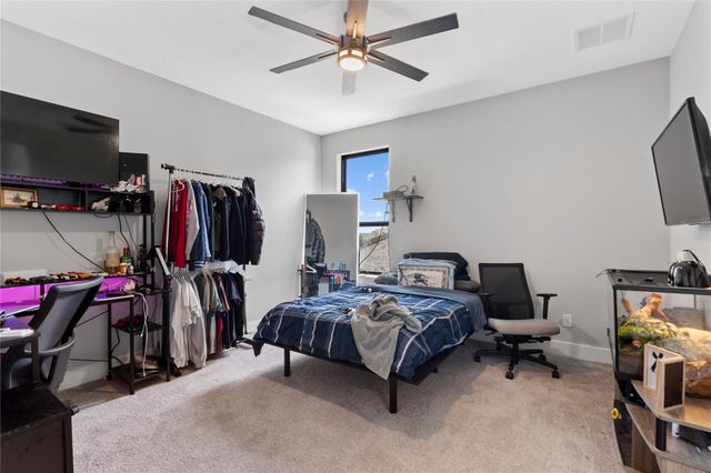 140 Lakehouse Landing Drive, Katy, TX 77493