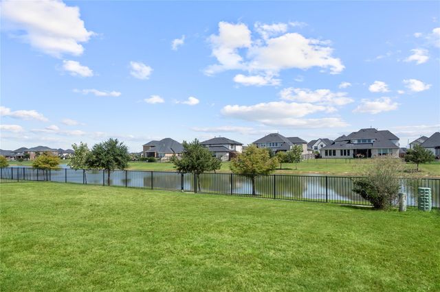 140 Lakehouse Landing Drive, Katy, TX 77493