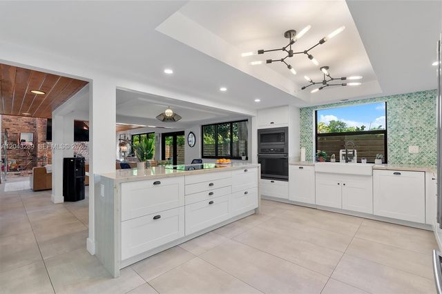 9200 NE 12th Ave, Miami Shores, FL 33138