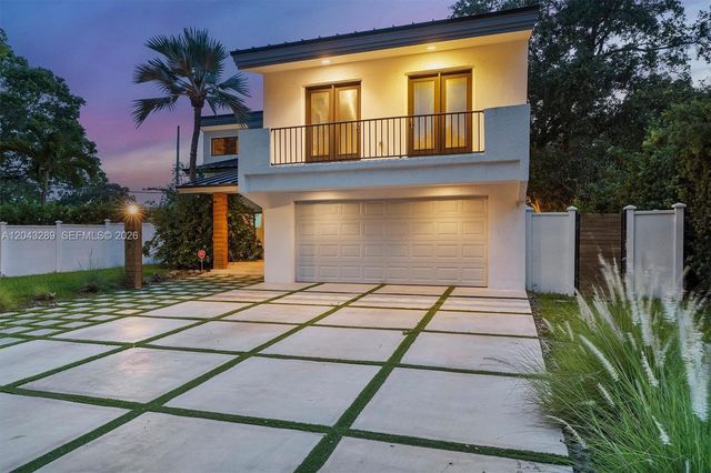 9200 NE 12th Ave, Miami Shores, FL 33138