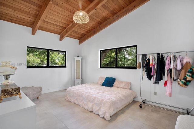 9200 NE 12th Ave, Miami Shores, FL 33138