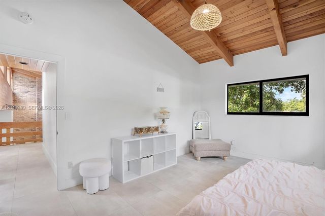 9200 NE 12th Ave, Miami Shores, FL 33138