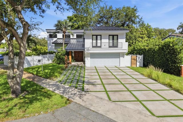 9200 NE 12th Ave, Miami Shores, FL 33138