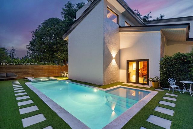 9200 NE 12th Ave, Miami Shores, FL 33138