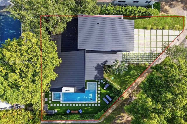 9200 NE 12th Ave, Miami Shores, FL 33138