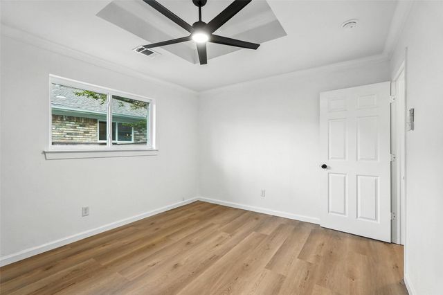 4303 Blackheath Road, Dallas, TX 75227