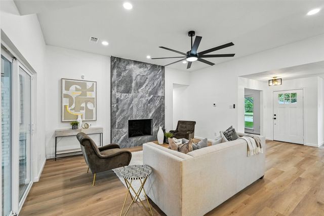 4303 Blackheath Road, Dallas, TX 75227