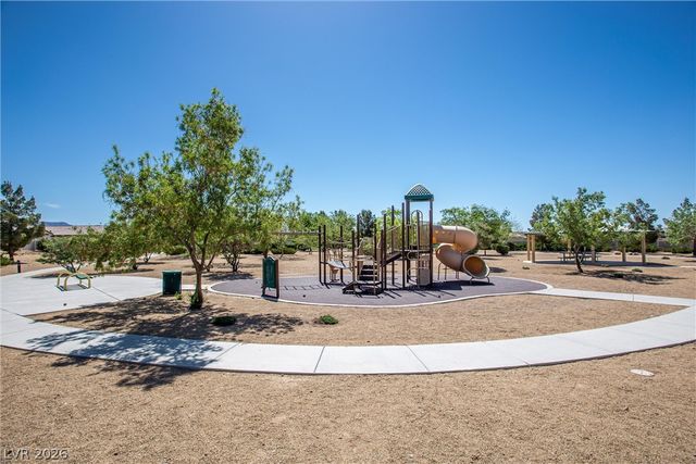 3813 East Gunnison Avenue, Pahrump, NV 89061