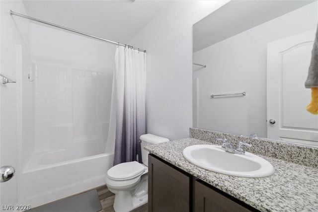 3813 East Gunnison Avenue, Pahrump, NV 89061