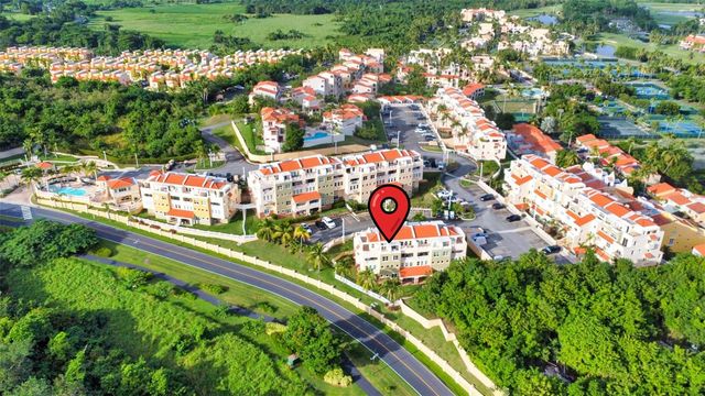 285 PALMANOVA INN RD 9-102, Humacao, PR 00791