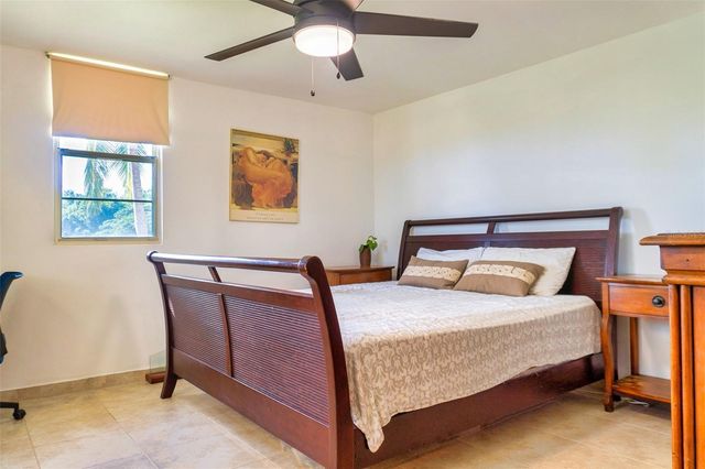 285 PALMANOVA INN RD 9-102, Humacao, PR 00791